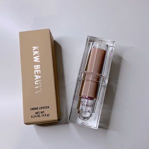 KKW BEAUTY LIPSTICK IN “PINK 2”